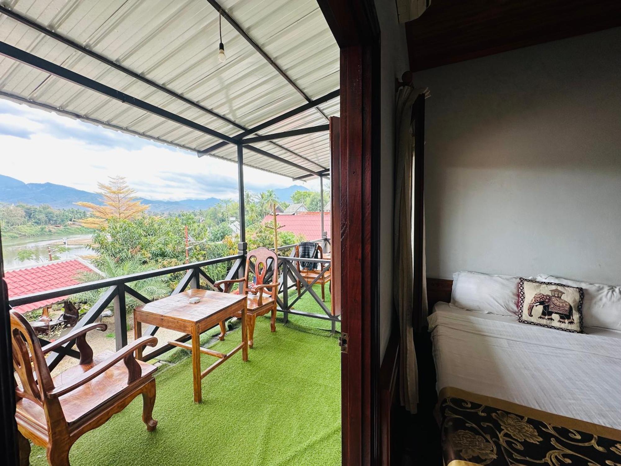 Kingkham Riverside Hotel Луанг Прабанг Екстериор снимка